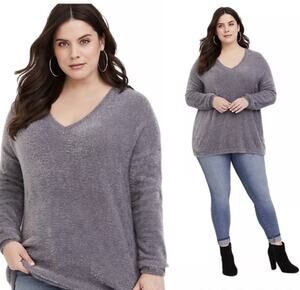 Torrid Eyelash V-Neck gray tunic sweater size 1X